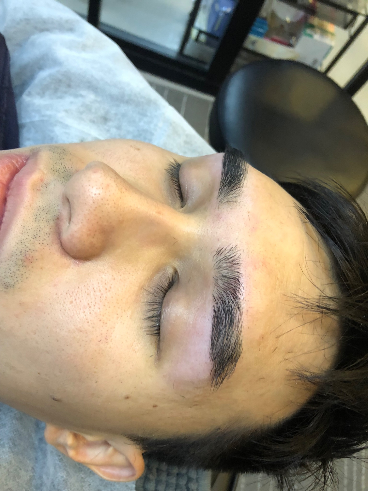 男士修眉後的眉型